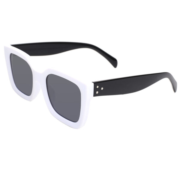 jim halo glasses Kimmy